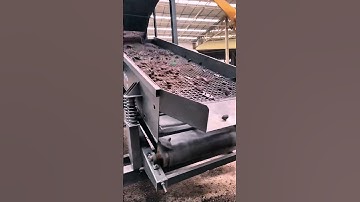 Vibrating screen, mobile.#screen #Vibratingscreen #mobilescreen #screening #screeningmachine #fyp