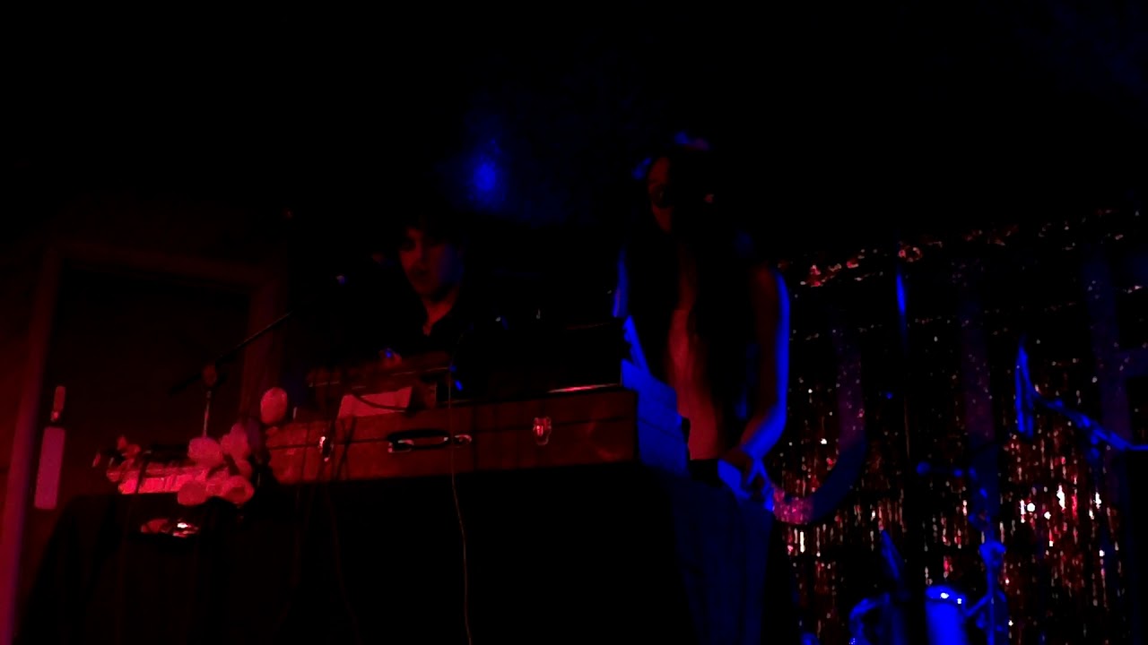 Guarda Sex Cells - Deranged - Live @ Moth Club 29/06/2019 (2 of 7) su YouTube Guarda Sex Cells - Deranged - Live @ Moth Club 29/06/2019 (2 of 7) su YouTube