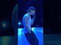 3 famous singers’ concert accidents.