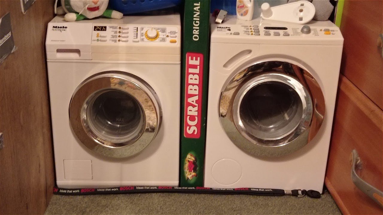 Toy Wash Race Miele Softtronic ExklusivEdition vs. Miele Novotronic