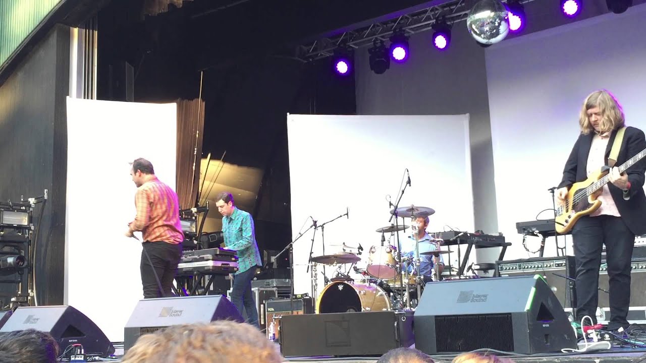Future Islands- Seasons