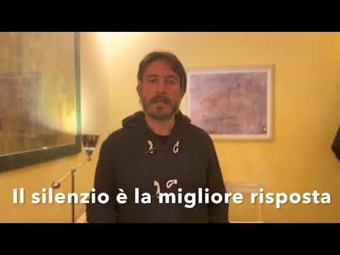 Video: Cosa significa trattenere qualcuno?