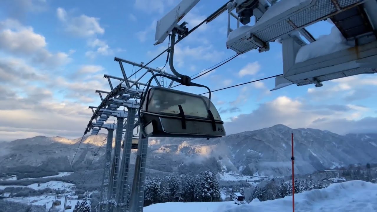 【知恵と工夫】フード付き4人乗り高速リフト【ドッペルマイヤーの開発者さんすごい！】