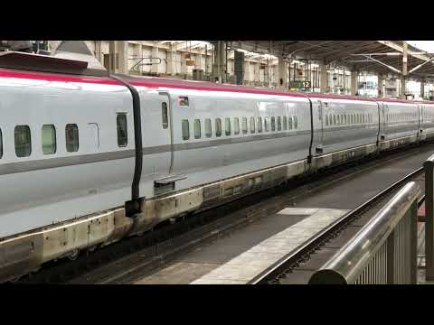 隣のホームから撮影　仙台駅　E6系　こまち号　秋田行き+E5系　はやぶさ号　新函館北斗行き　発車