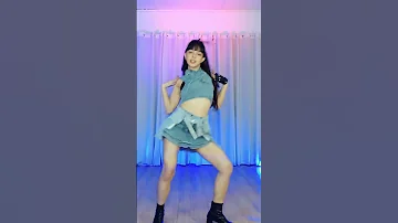 MIRRORED BLACKPINK TYPA GIRL Innah Bee Shorts 