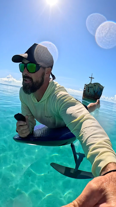 Flying around the shipwreck! 🏄‍♂️💦 #turksandcaicos #efoil #waketowaketc