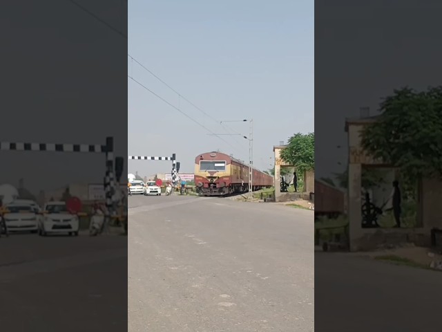 LDH FZR DMU MEX SPL Crossing Dagru Railway Station.#shorts #viral #trending class=