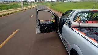 Uma Roadstar 1200 D Tocando 20 Pioneers