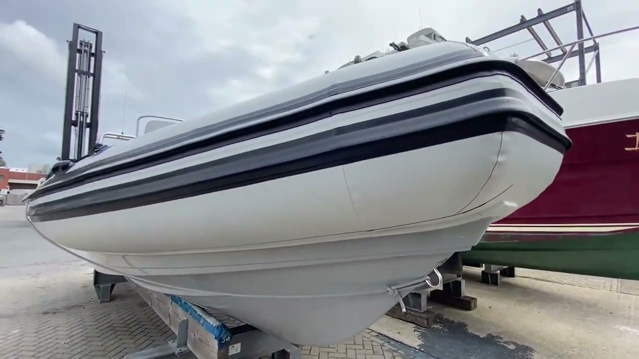 Valiant Vanguard DR 760  - Boatshed - Boat Ref
