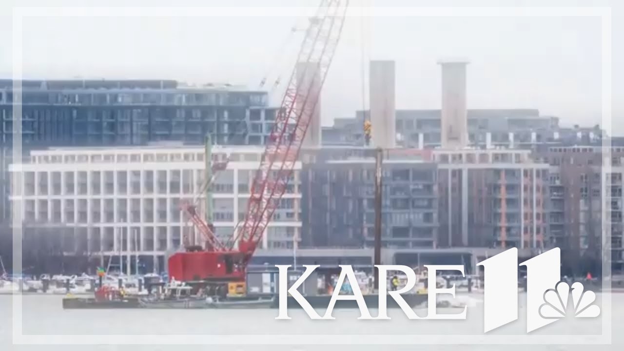 Salvage operations underway in DC plane crash - YouTube