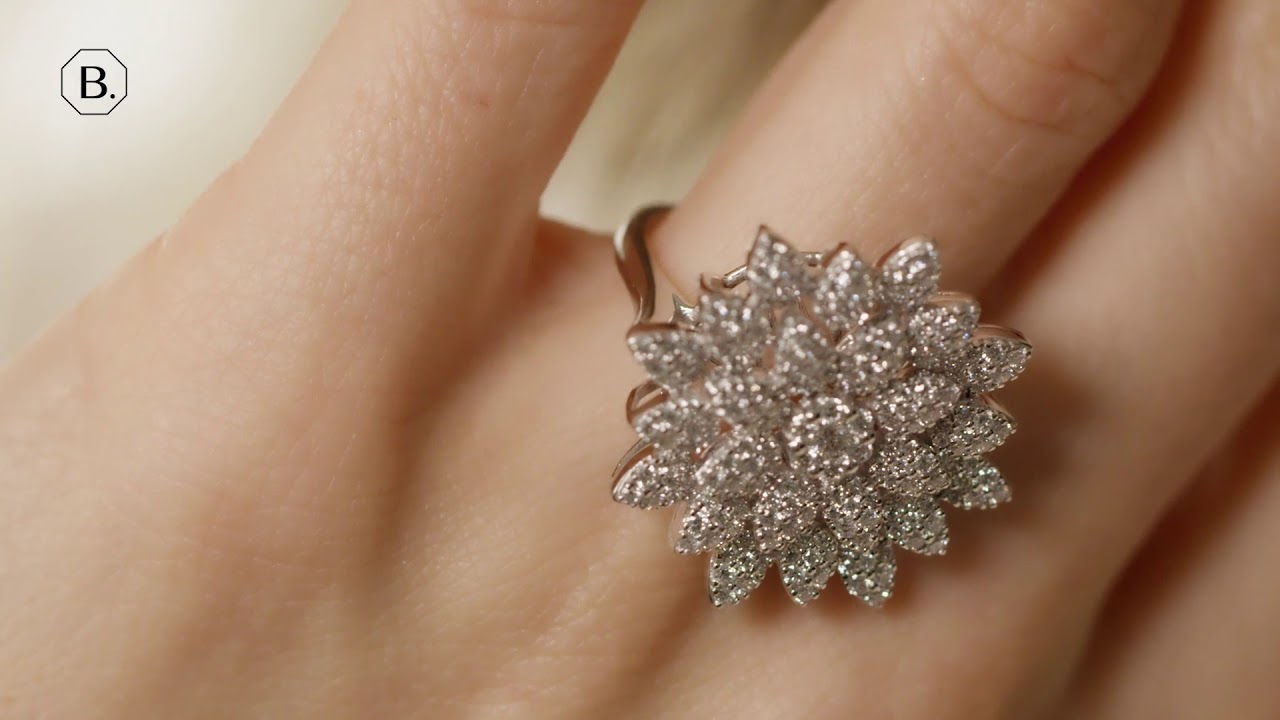 BAUNAT - 1.35 carat diamond flower ring in white gold