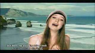 Hayley Westenra - Who Painted The Moon Black chords