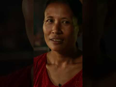 Forced to become a giraffe woman at 8 she now cries out in pain