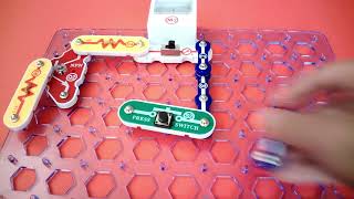 Kid Shows How to test transistor using Snap Circuits