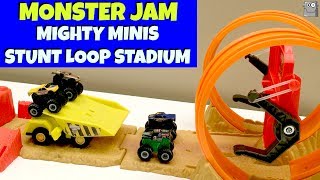 MIGHTY MINIS STUNT LOOP STADIUM Monster Jam Grave Digger Monster Mutt