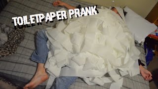 Toilet Paper Prank [SNEAKING INTO FRIEND'S HOUSE]