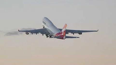 Qantas 747 VH OEJ Final Take off from Canberra Int'l Airport