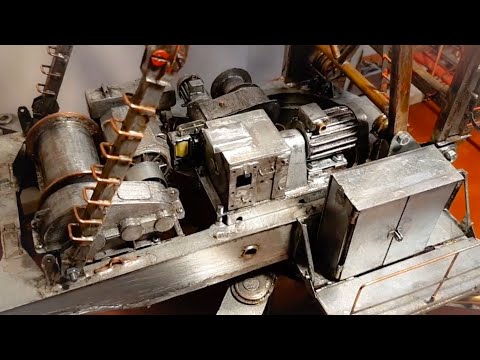 Модель башенного крана КБ-502. Рассказ о грузовой и монтажной лебёдке.