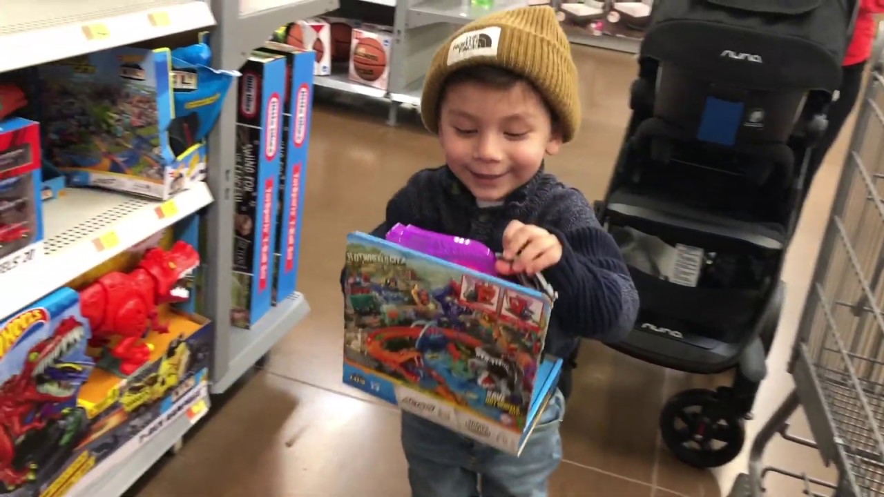 2020 Hot Wheels City Downtown Burger Dash Play Set