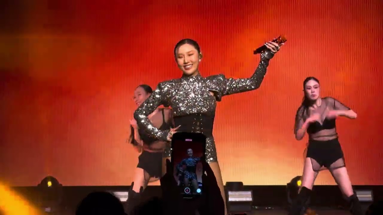 Hwasa - Twits - The First North American Tour - Brooklyn, NY - March 27, 2025
