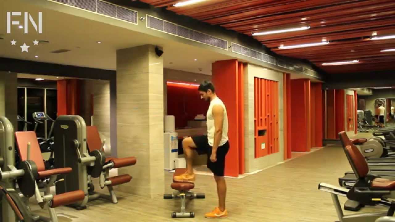 Step Up with Knee Raise - YouTube