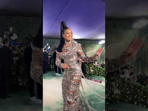 Keke Palmer Shows Off Her Shimmering Silver Dress At The 2024 Met Gala | Billboard #Shorts