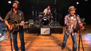 Turnpike Troubadours perform "Gin Smoke Lies" on The Texas Music Scene chords