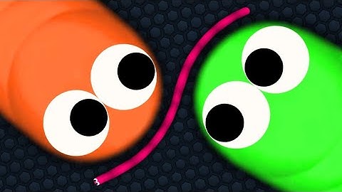 Slither.io Troll Tiny Snake vs Giant Noob Snakes - Epic Slitherio Gameplay