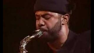 Video thumbnail of "Kenny Garret - Saxofon Solo"