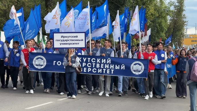 Rus kino aktrisasining pornografik fotosuratlari