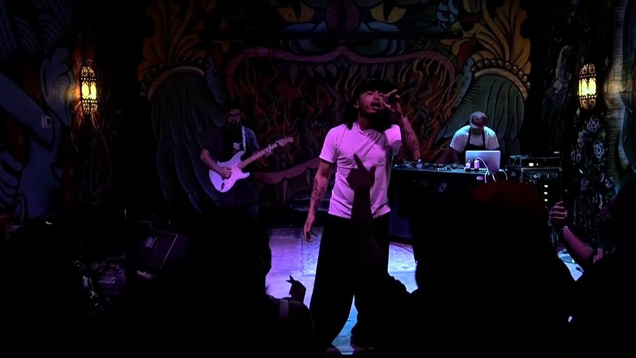 Scarlett's Weekend Live-Russell!