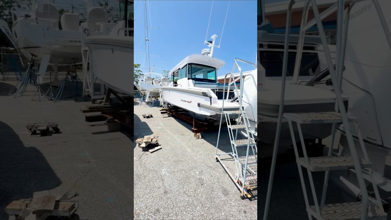 ⁣Quick Tour of a 2026 Axopar 29 Cross Cabin For Sale #longisland #newyork