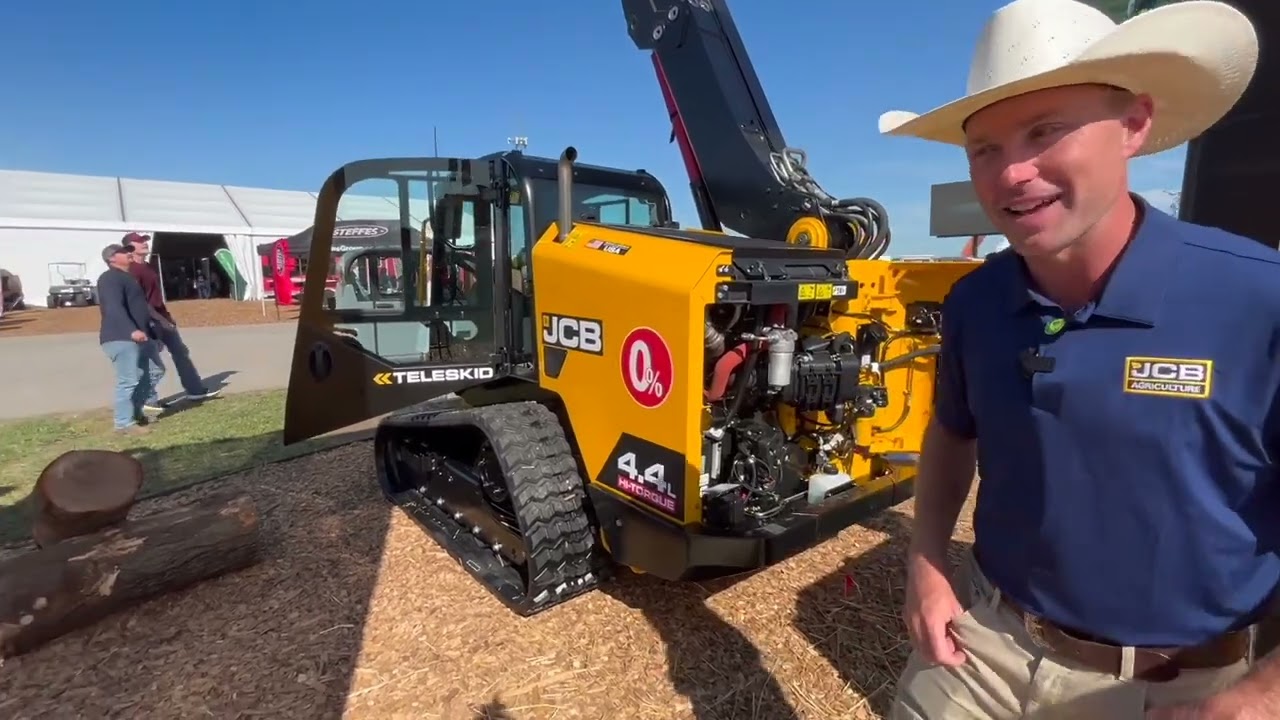 JCB extends farm reach with 4TS Teleskid