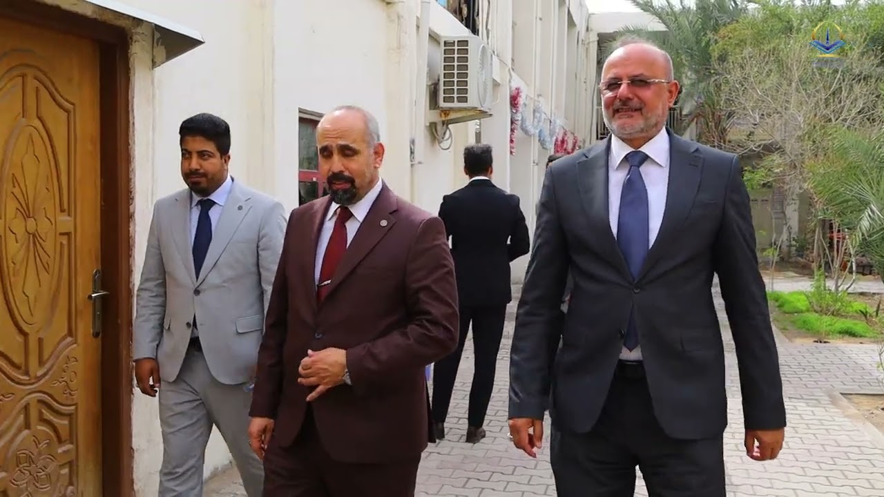 زيارة تفقدية للسيد العميد أ.د عبد الجليل منشد خلف إلى أقسام البصرة