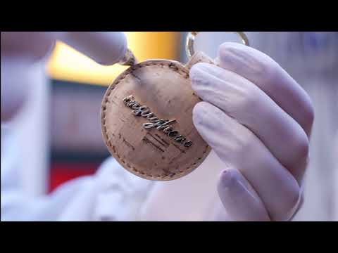 INSUGHERO | MADE IN ITALY LUXE CORK BAGS - video from Insughero