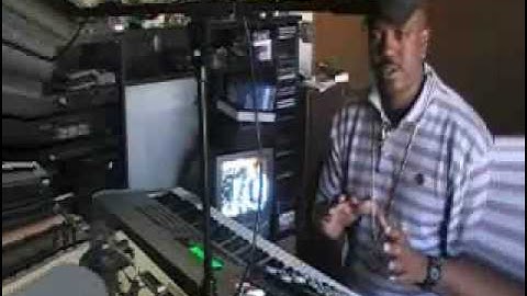 MPC 1000 & Yamaha MO8 / D. J. Ted Twis - "So Simple" beat