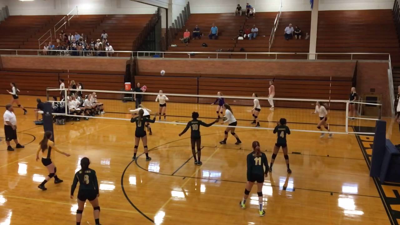 Lutheran high north vs Farmington Hills Harrison volleyball Quad set 1