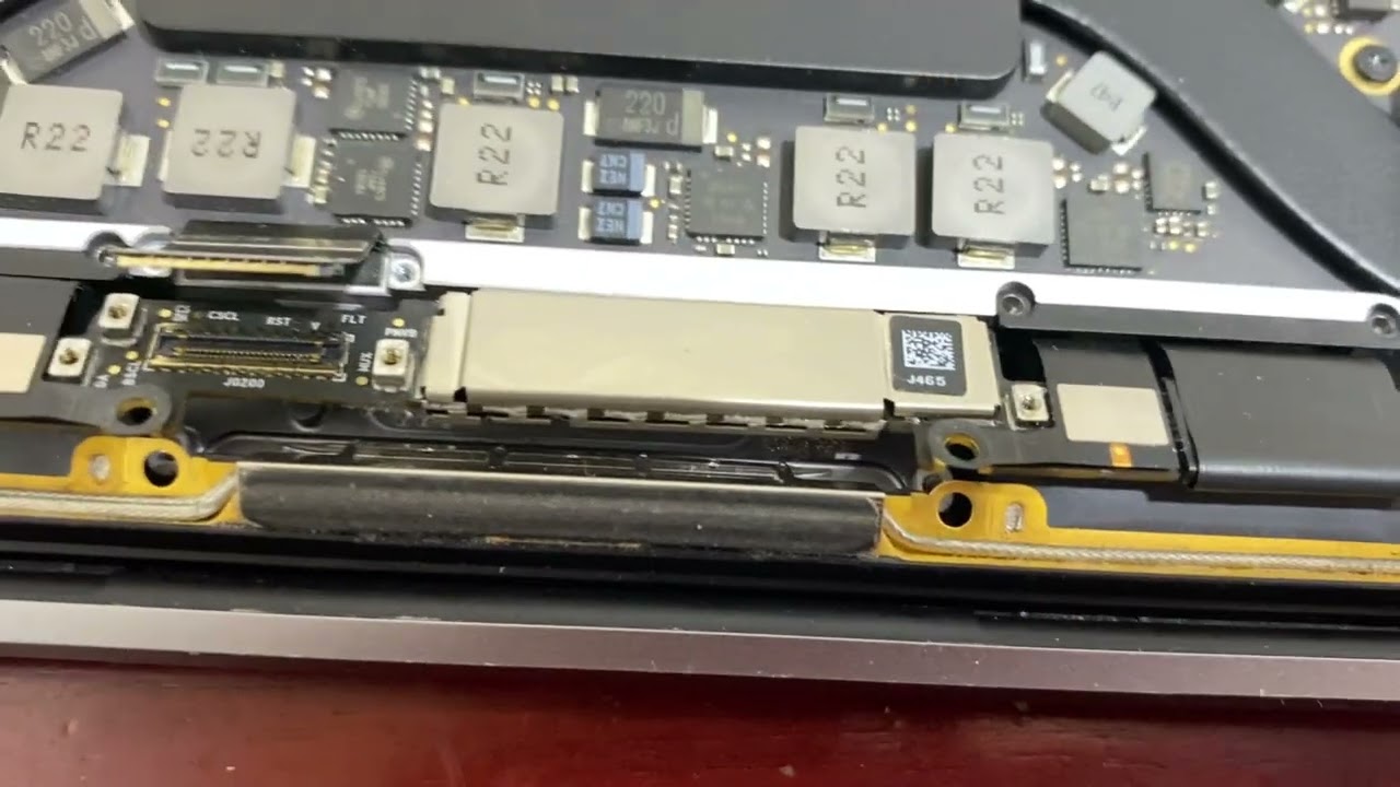 MacBook Pro A1706 Teardown & Flexgate Diagnostic Guide