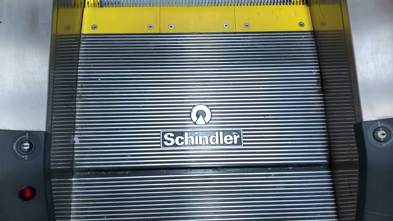 Schindler SingleFile Escalators At Crate & Barrel Kenwood Collection