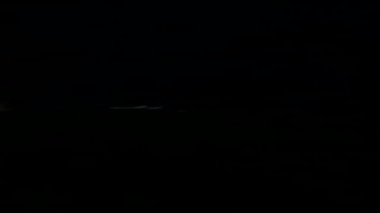 SOOTHING SEA WAVE SENCE . SERENITY IN SEA AT NIGHT .