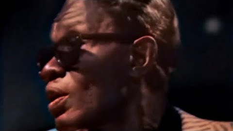 Lightning Hopkins - Mojo Hand live [Colourised] 1964