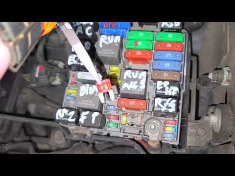 2013 Dodge Dart AC Fuse and Relay