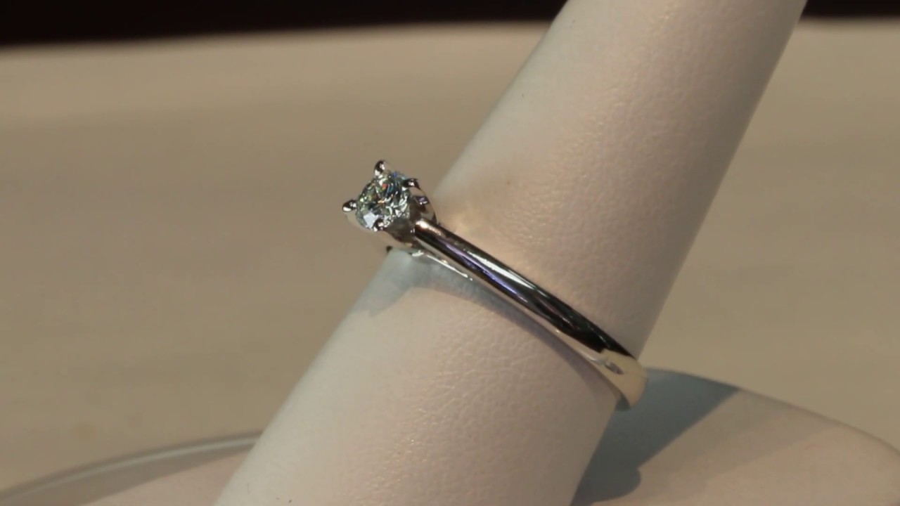 0,25 ct diamond promise ring