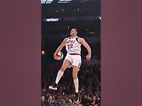 larry-nance-jr-recreate-his-dad-s-iconic-dunk-shorts