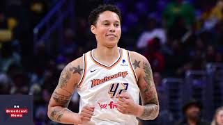 Brittney Griner receives standing ovation in WNBA return
