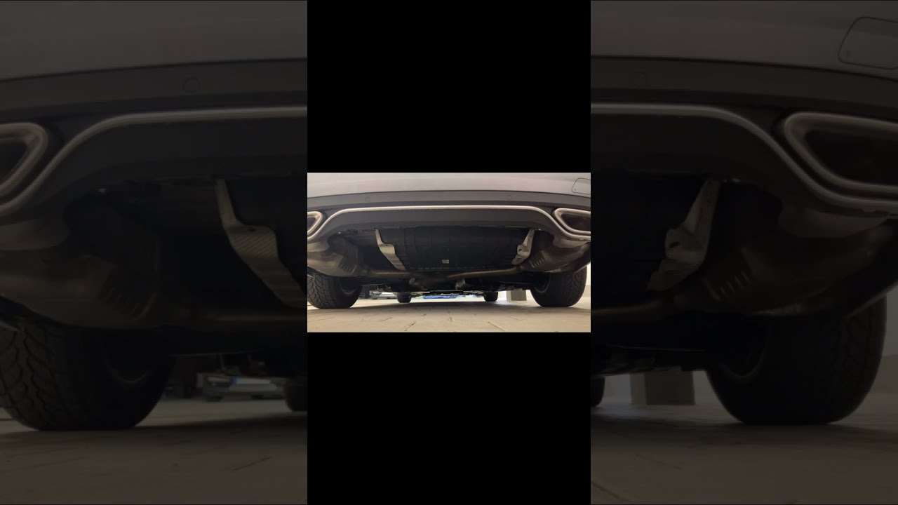 Mercedes W205 C180 Start Up Rev