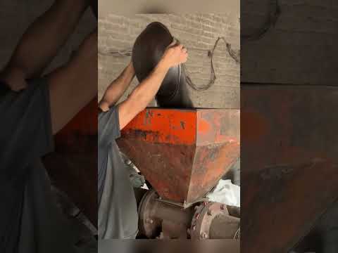 Как старые кабели превращают в новые вещи!