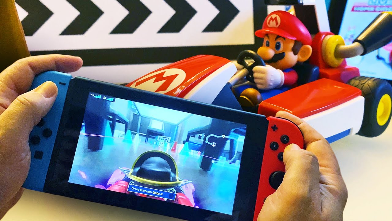 Mario Kart Live Home Circuit turned my house into a racecourse - Video -  CNET
