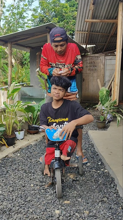 DIKIRA BANYAK YANG BUNYI DI KEPALA.