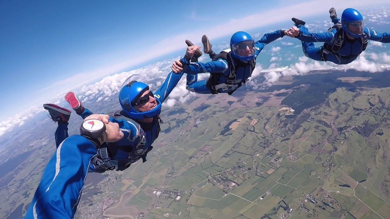 20,000ft, highest skydive in NZ at Skydive Auckland YouTube